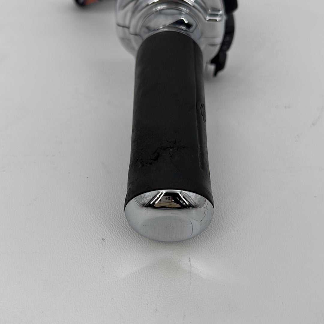 2007 - 2012 Harley-Davidson Touring Street Glide Left Turn Signal Headlight Switches Controls 71682-06