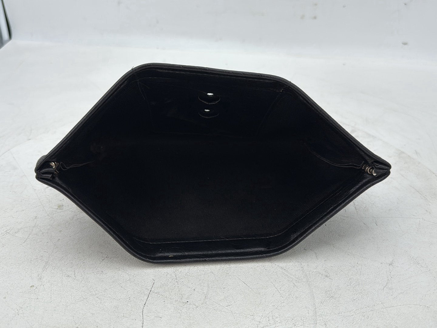 1999 - 2006 Harley-Davidson Touring Electra Glide Ultra Tour-Pak Storage Pouch Leather Bag 53165-89
