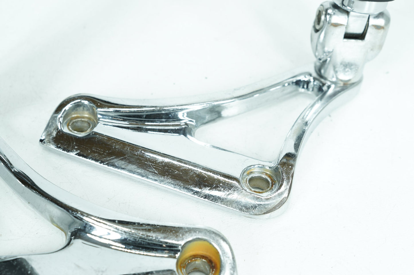 2007 - 2012 Harley-Davidson Softail Heritage Classic Passenger Left & Right Foot Pegs  	33189-63