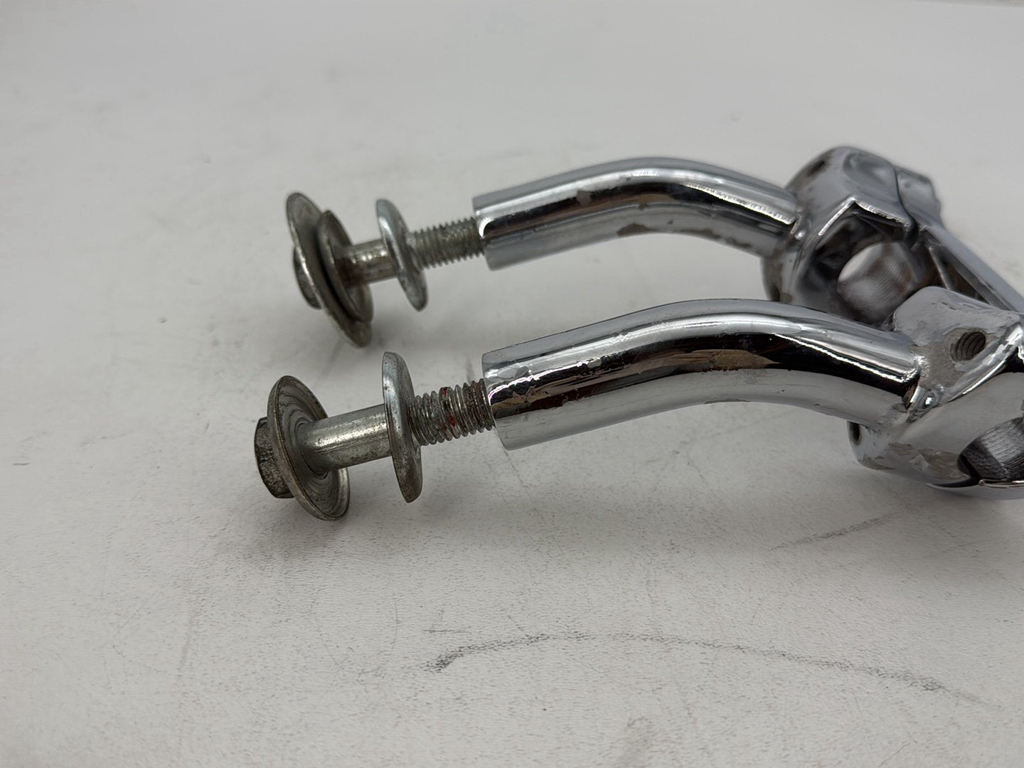 1998 Harley Road King Touring FLHRCI Classic OEM Front Handlebar Riser Top Clamp Chrome