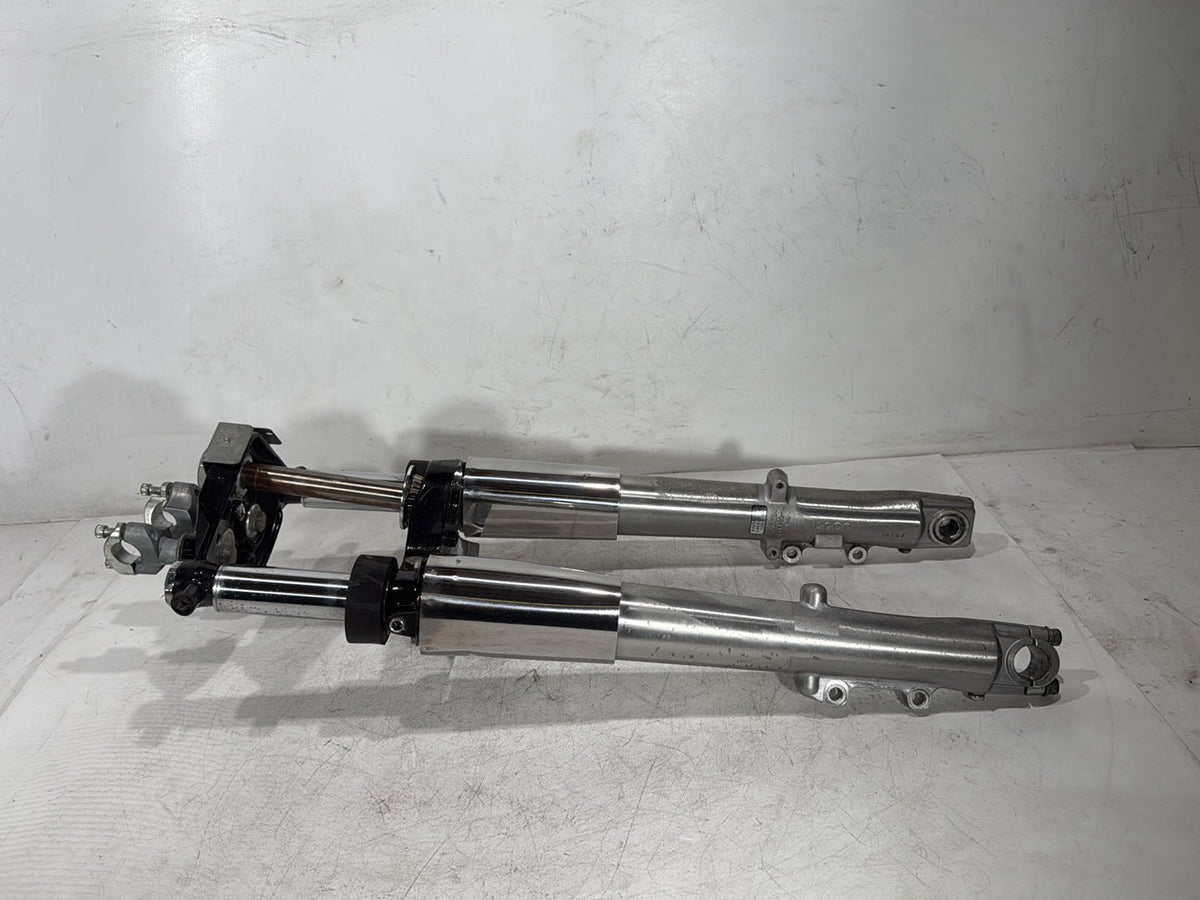 2007 Harley Electra Glide Touring OEM Front Triple Tree LH RH Fork Legs Sliders