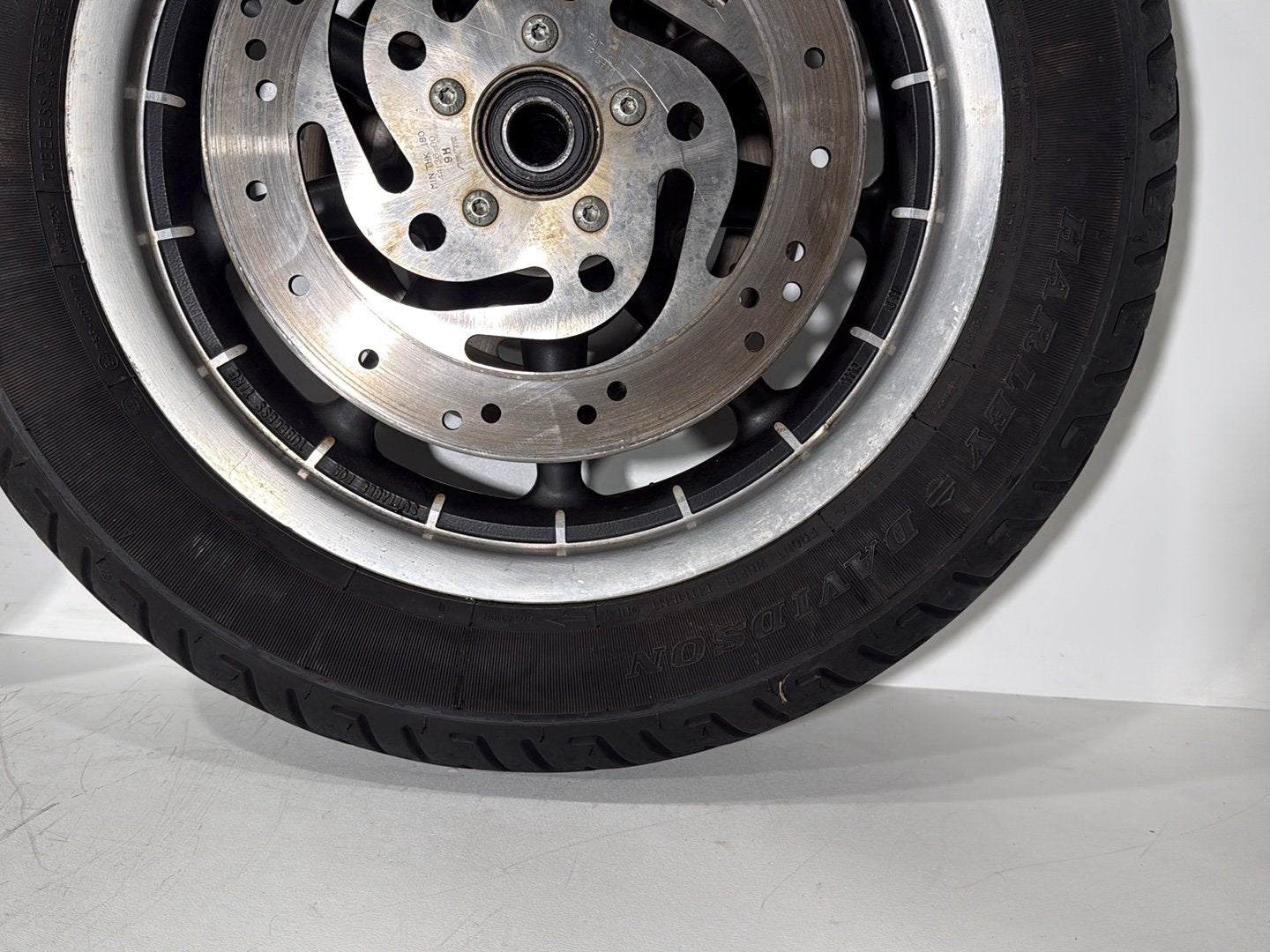 1999 - 2006 Harley-Davidson Touring Electra Glide Classic Front & Rear Wheel Rim Tire
