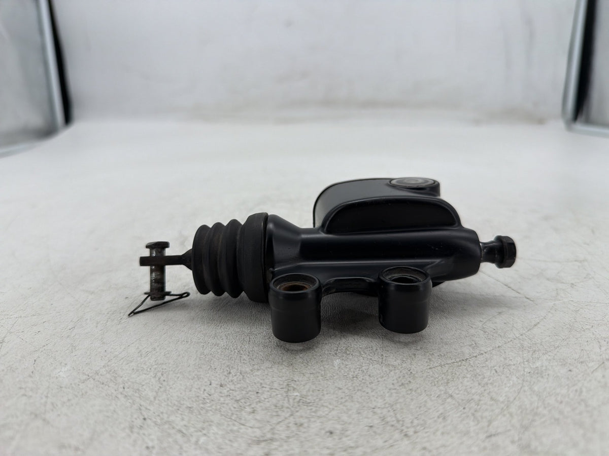 11 Harley Street Glide Touring FLHX-103 OEM Rear Brake Master Cylinder Reservoir