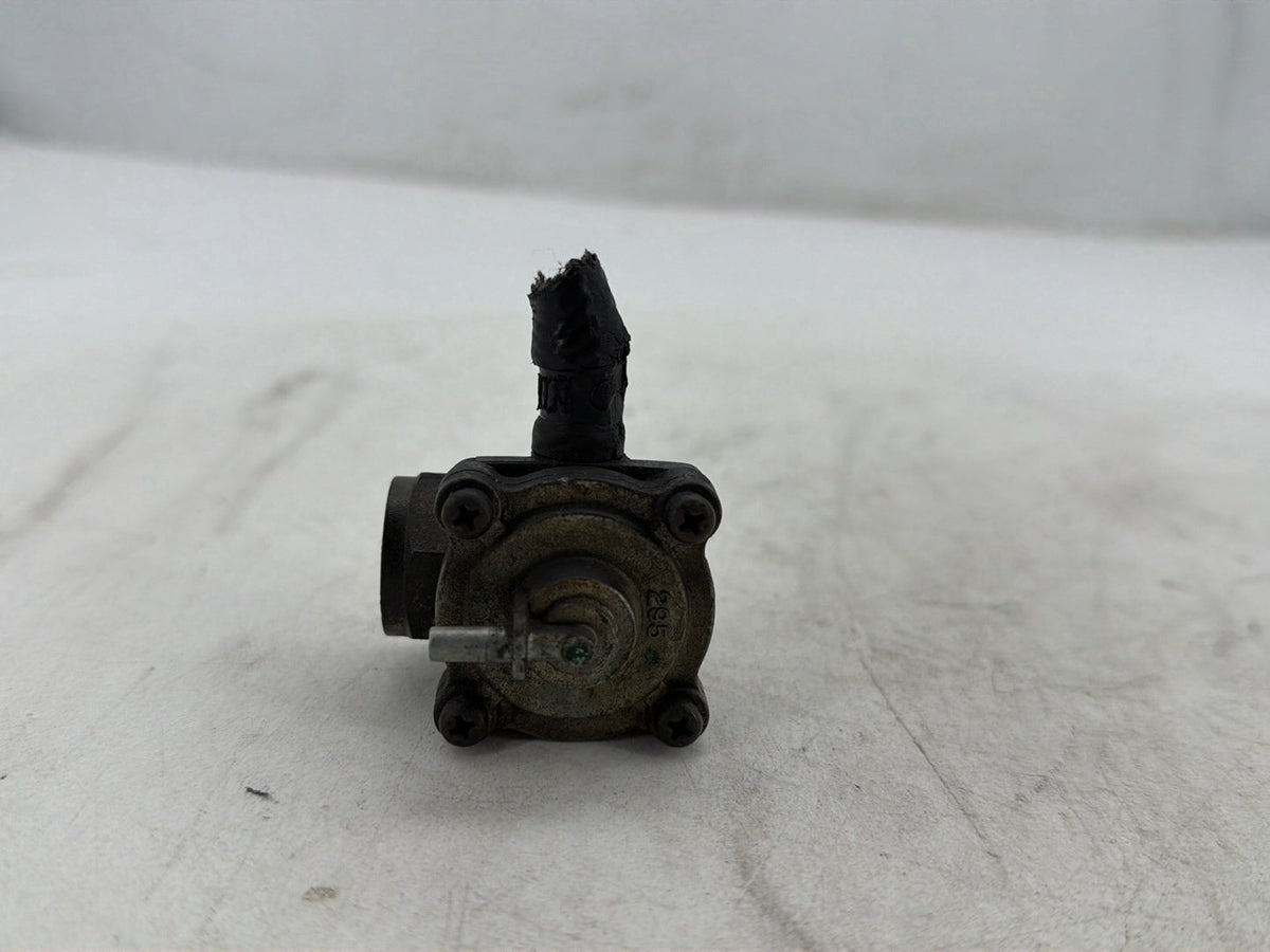2001 Harley Electra Glide Touring FLHT OEM Petrol Gasoline Gas Tank Fuel Petcock