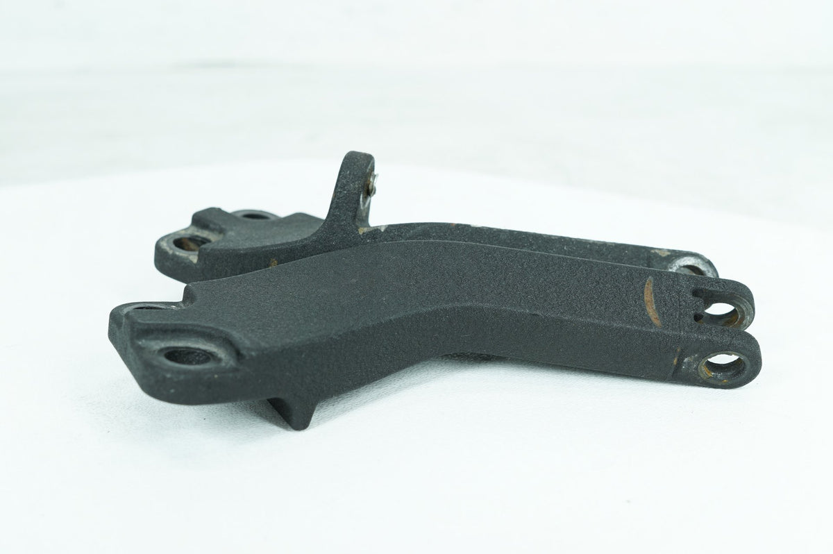 2013 Harley Dyna FLD Switchback OEM Left Right Foot Rest Peg Support Bracket