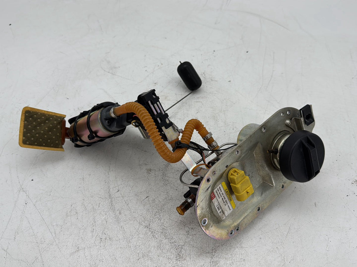 2006 Harley Street Glide Touring FLHXI OEM Fuel Pump Gas Gasoline Petrol Sending