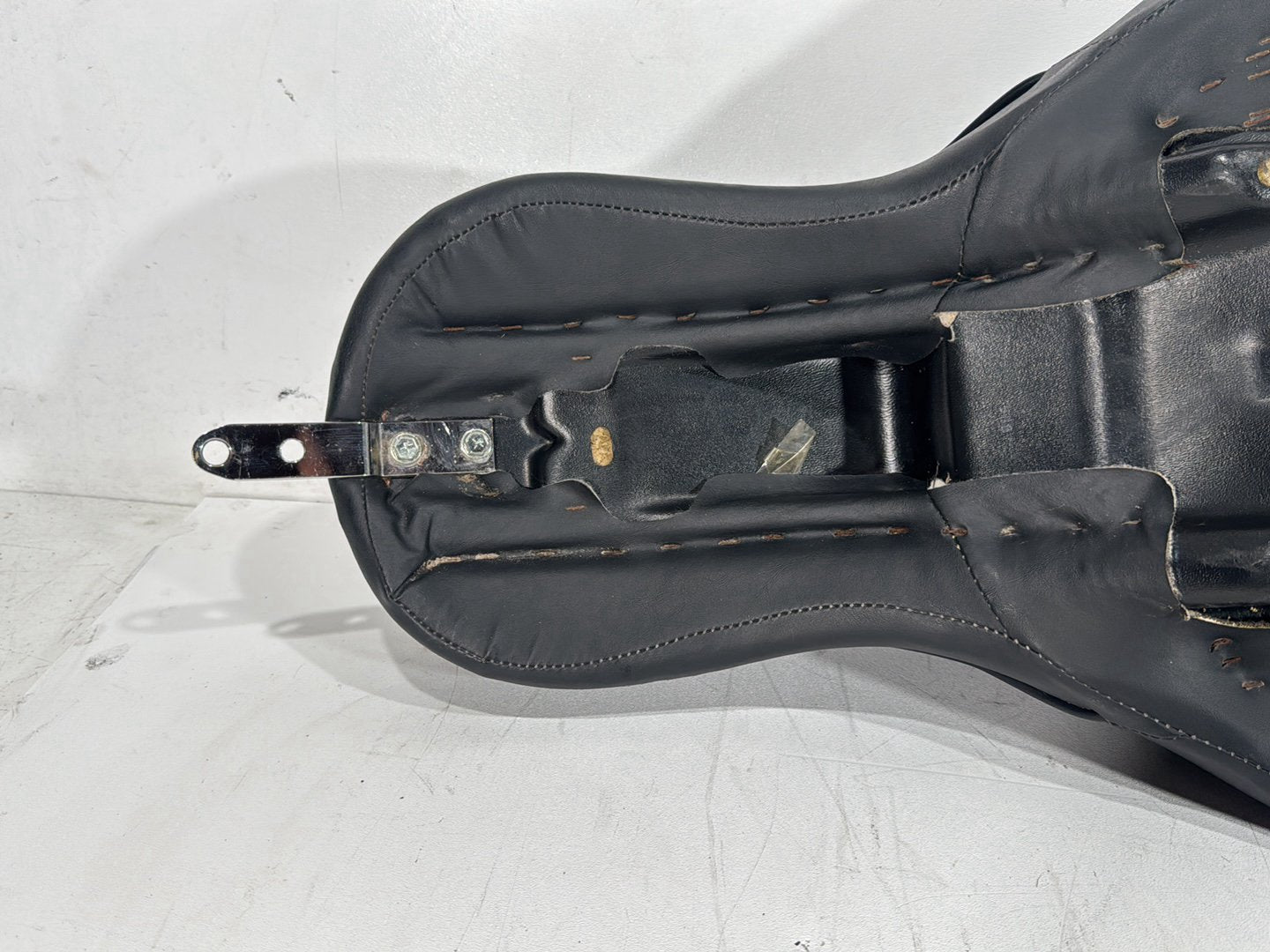 2003 Harley Dyna Wide Glide FXDWG OEM Passenger Rider Driver Seat Saddle