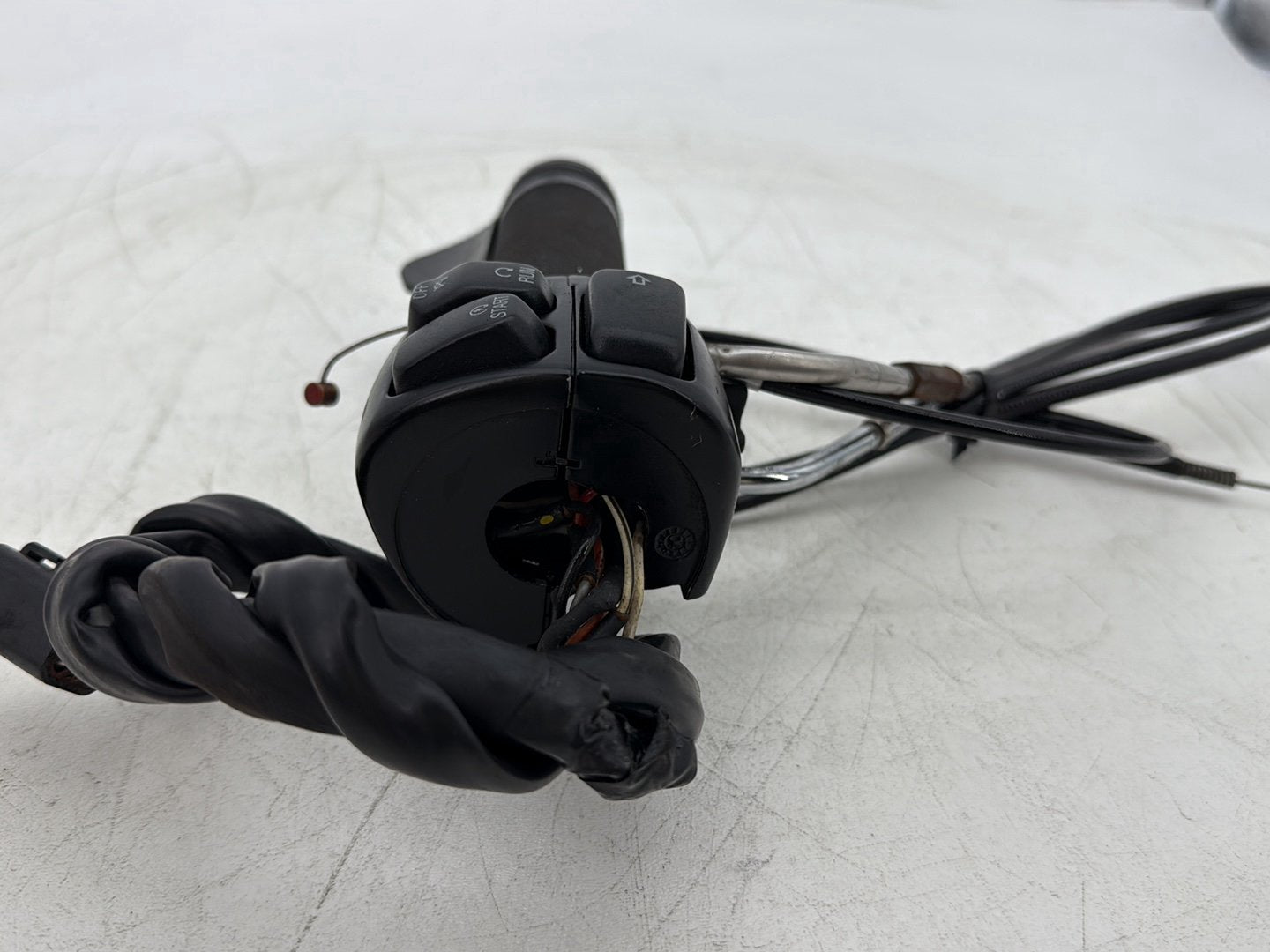 97 Harley Softail Heritage Classic OEM Right Engine Start Kill Switches Controls