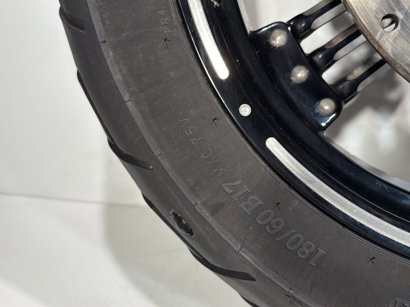 2007 - 2017 Harley-Davidson Dyna Wide Glide Rear Wheel Rim Tire Magnum 5 Custom