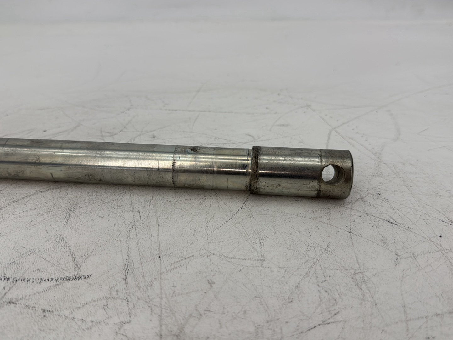 2004 Harley Touring FLHT Electra Glide OEM Front Wheel Axle Bolt Shaft