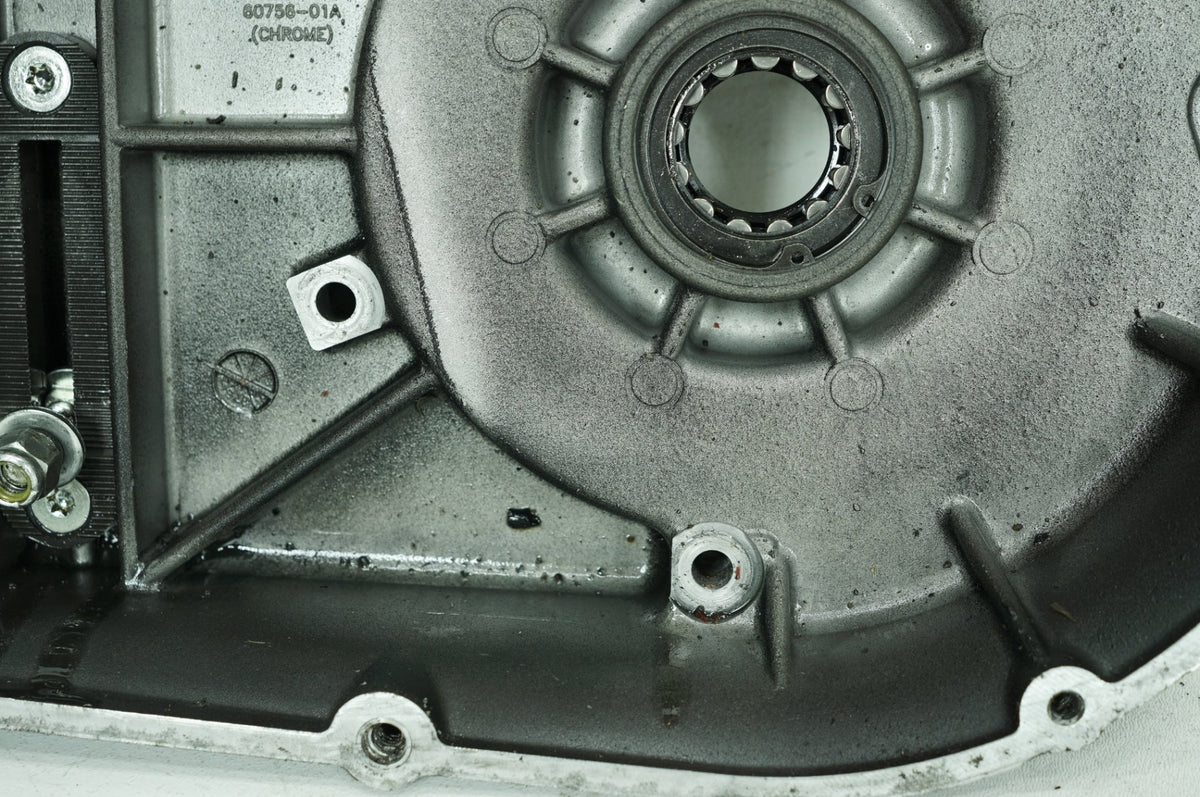 2006 Harley Touring FLHTCI Electra Glide Classic OEM Inner Primary Clutch Cover