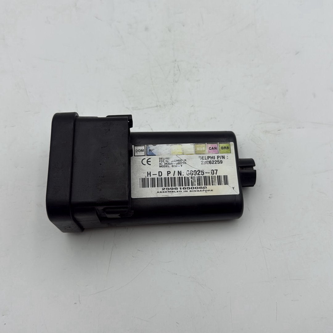 2007 - 2012 Harley-Davidson Dyna Street Bob Turn Signal Security Module TSSM 68925-07