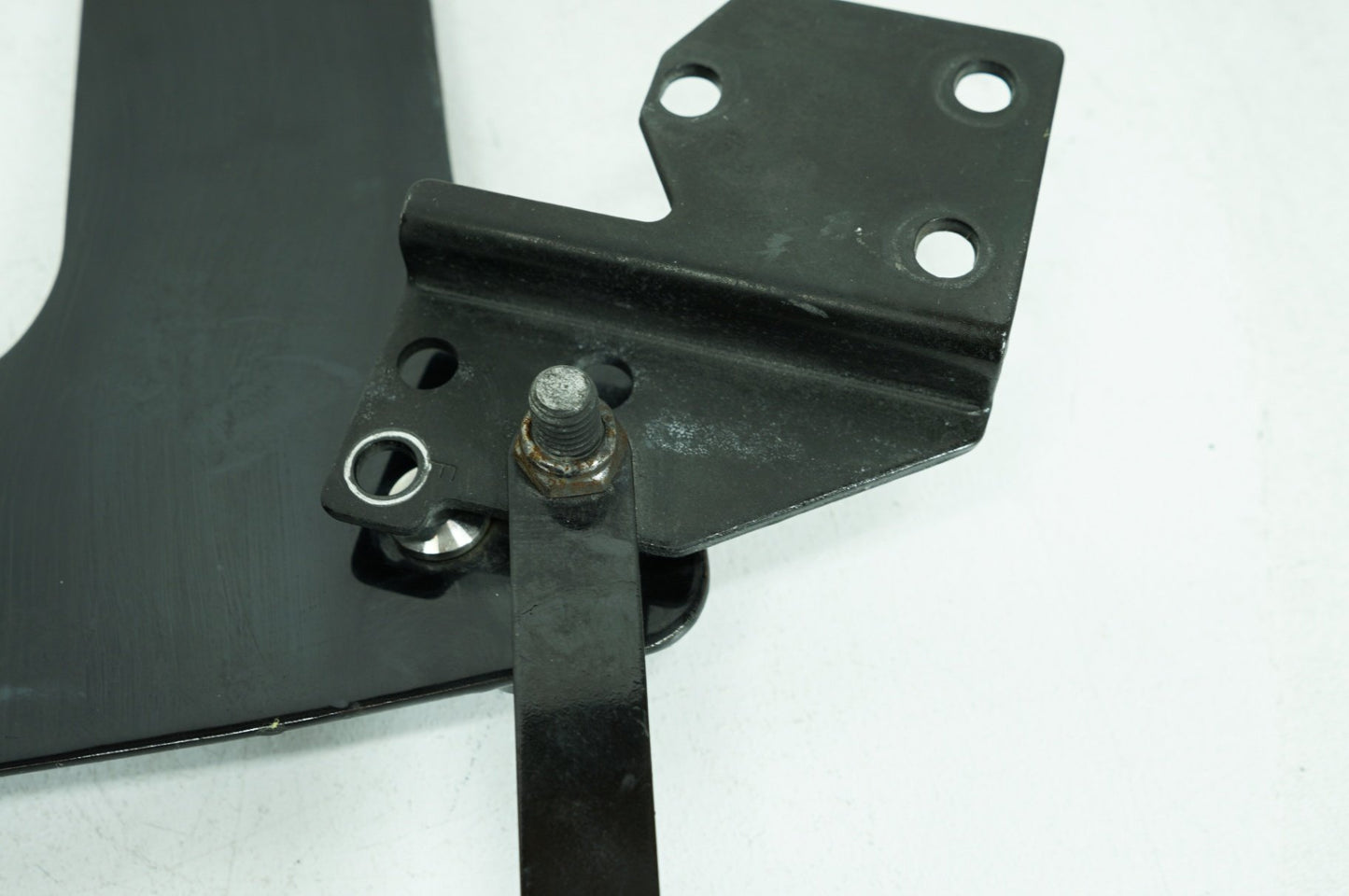 2007 - 2011 Harley-Davidson Touring Street Glide Left & Right Saddlebag Mount Brackets 53758-96C