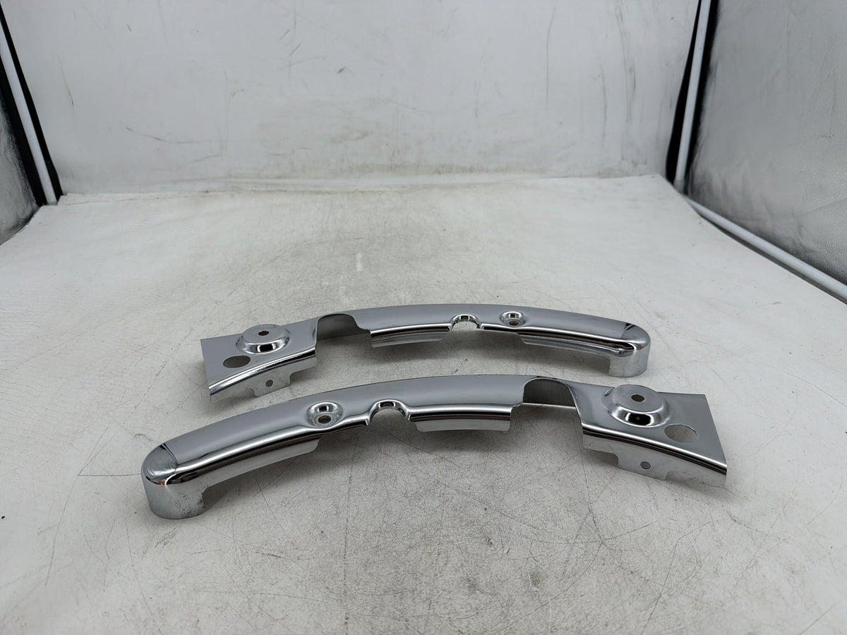 2010 Harley Electra Glide Touring Ultra OEM Rear Left Right Fender Struts Bracket