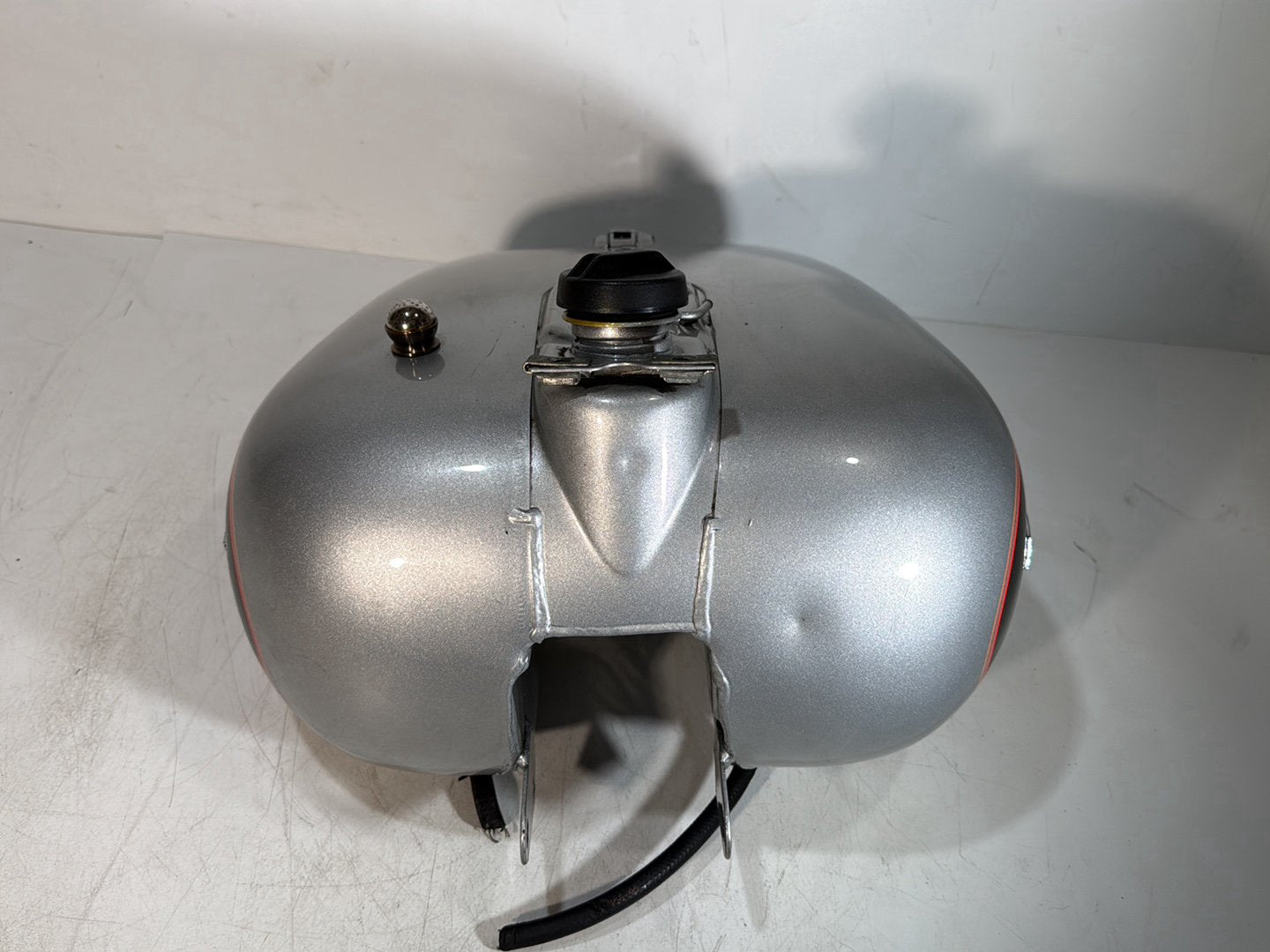 1984 - 1998 Harley-Davidson Touring Electra Glide Classic Fuel Gas Tank Gasoline Reservoir w/ Petcock Valve