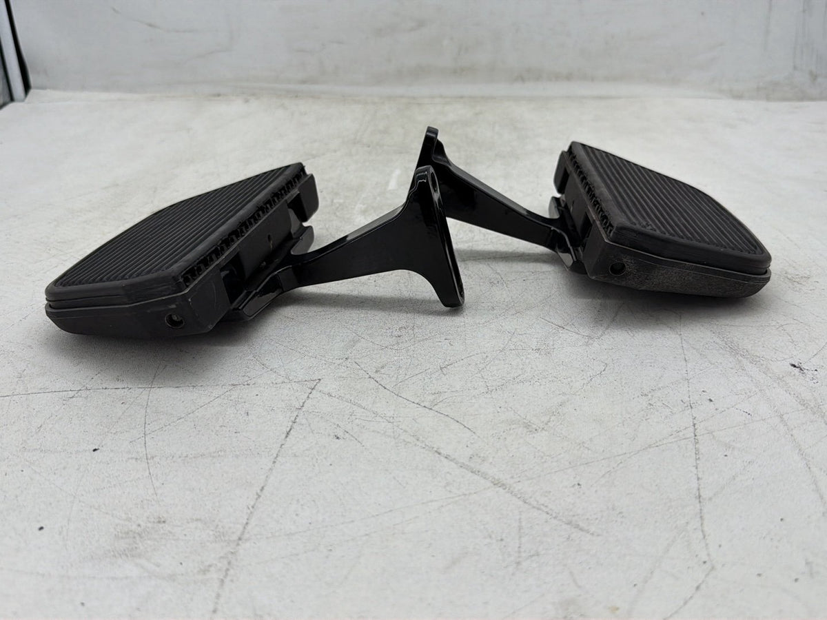 2012 Harley Electra Glide Touring Ultra OEM Left & Right Passenger Floorboard Foot Rest