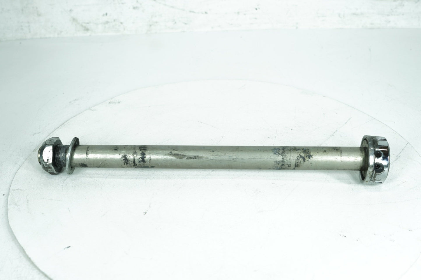 2007 - 2016 Harley-Davidson Dyna Super Glide Custom Rear Wheel Axle Bolt Shaft 41114-08