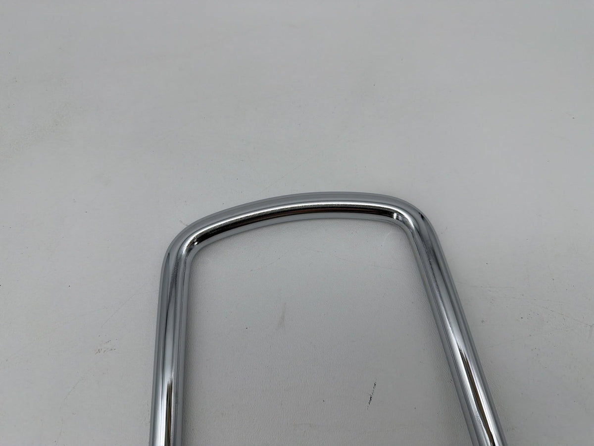 2011 Harley Road King Touring FLHR OEM Rear Back Sissy Bar Rail Sissybar