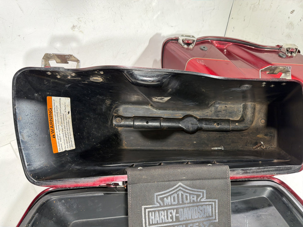 2008 Harley Electra Glide Touring Ultra OEM Left Right Saddlebags Luggage NOKey