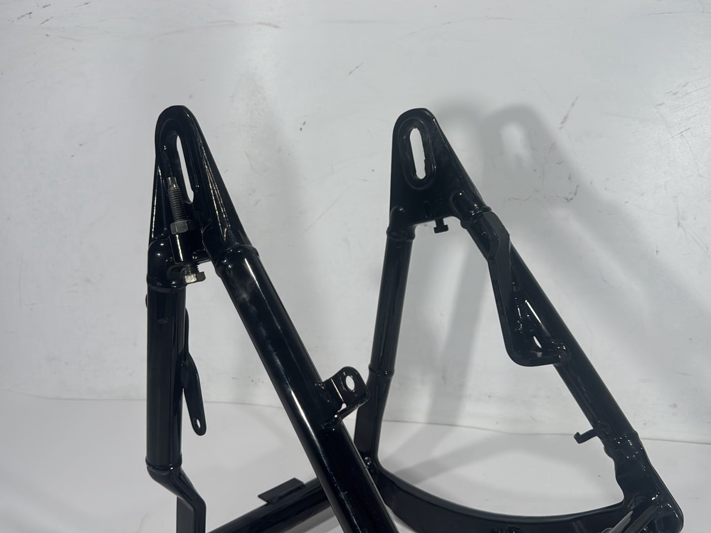 2004 Harley Softail FLSTC Heritage Classic OEM Rear Fork Swingarm Swing Arm