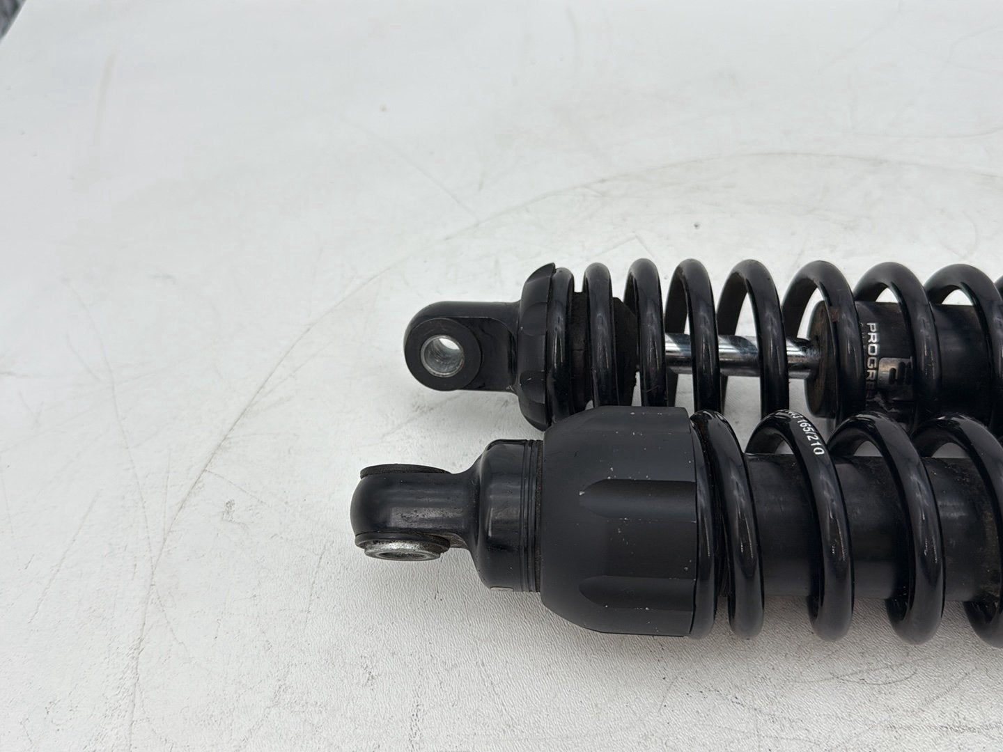 1999 - 2006 Harley-Davidson Touring Electra Glide Ultra Rear Left Right Shock Absorbers Progressive Suspension