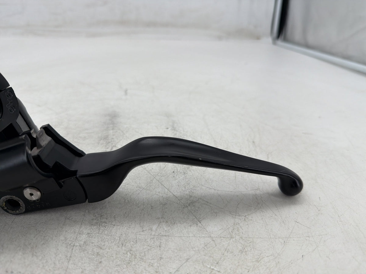 2017 Harley Dyna Street Bob Front Right Brake Lever Master Cylinder 9/16" bore