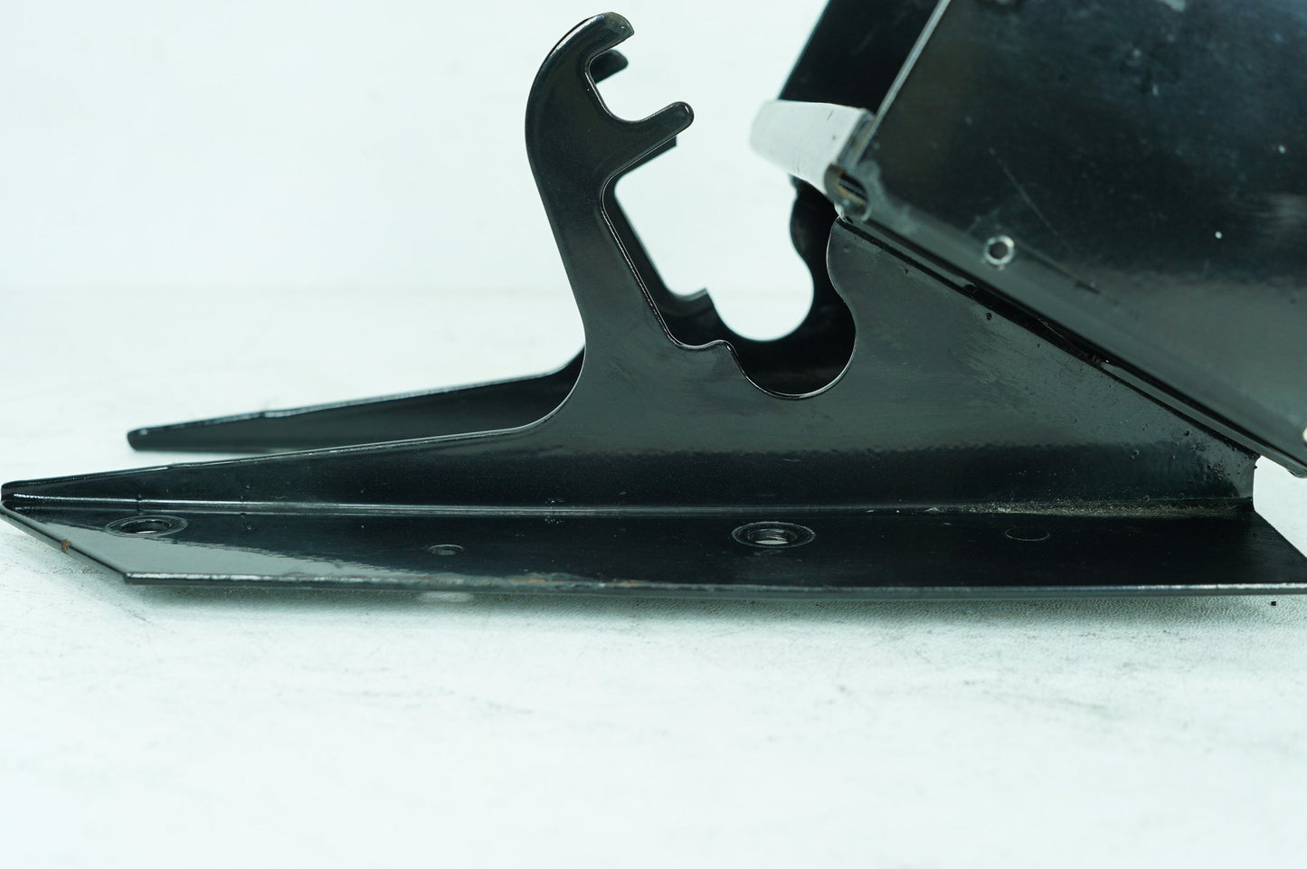 1984 - 1998 Harley-Davidson Touring Road Glide Front Fairing Radio Caddy Mount Holder 77078-98A
