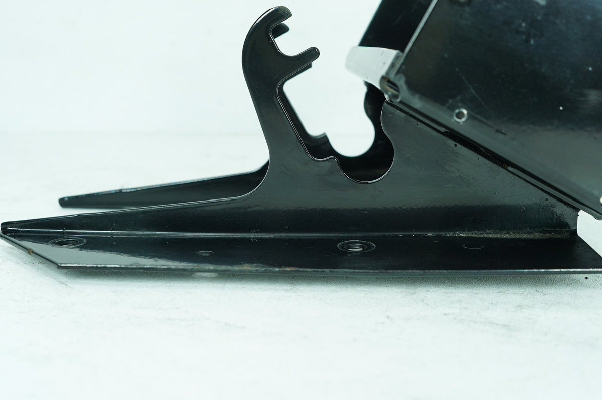 Front Fairing Radio Caddy Mount Holder, 77078-98A, 1998, Harley-Davidson, Touring, Road Glide, FLTRI