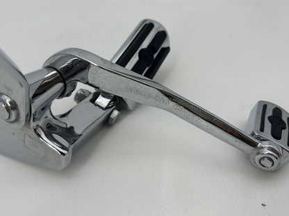 1999 - 2006 Harley-Davidson Dyna Wide Glide Left Driver Foot Controls Peg Rest  	33693-93