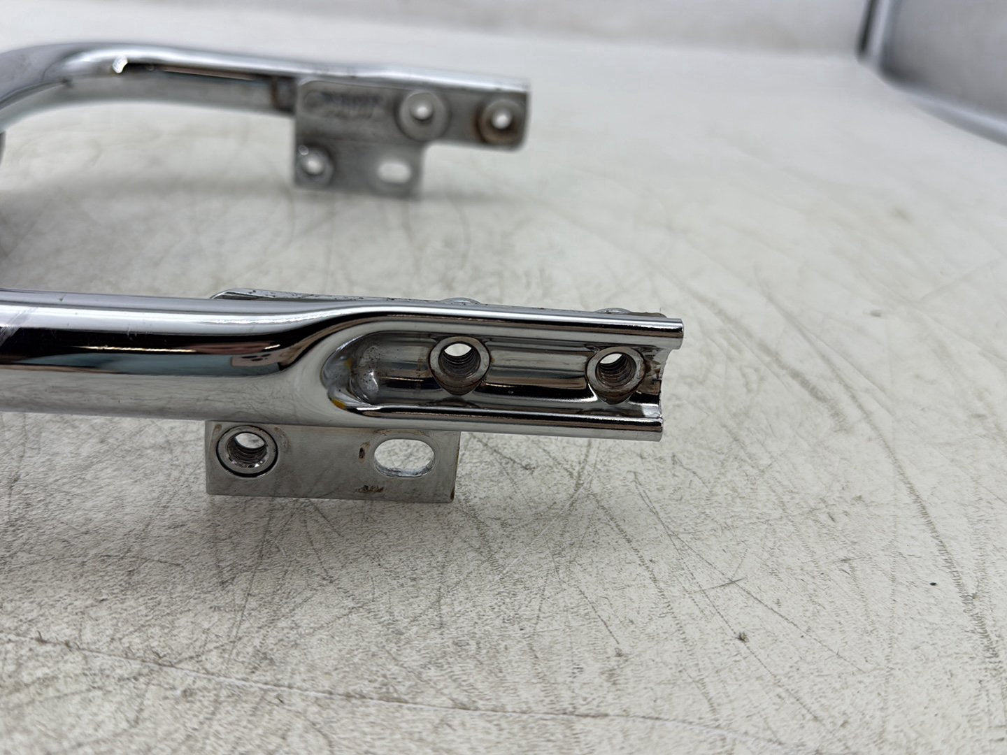 1998 Harley Touring FLHTCUI Electra Glide Ultra OEM Rear License Plate Support Bar Holder