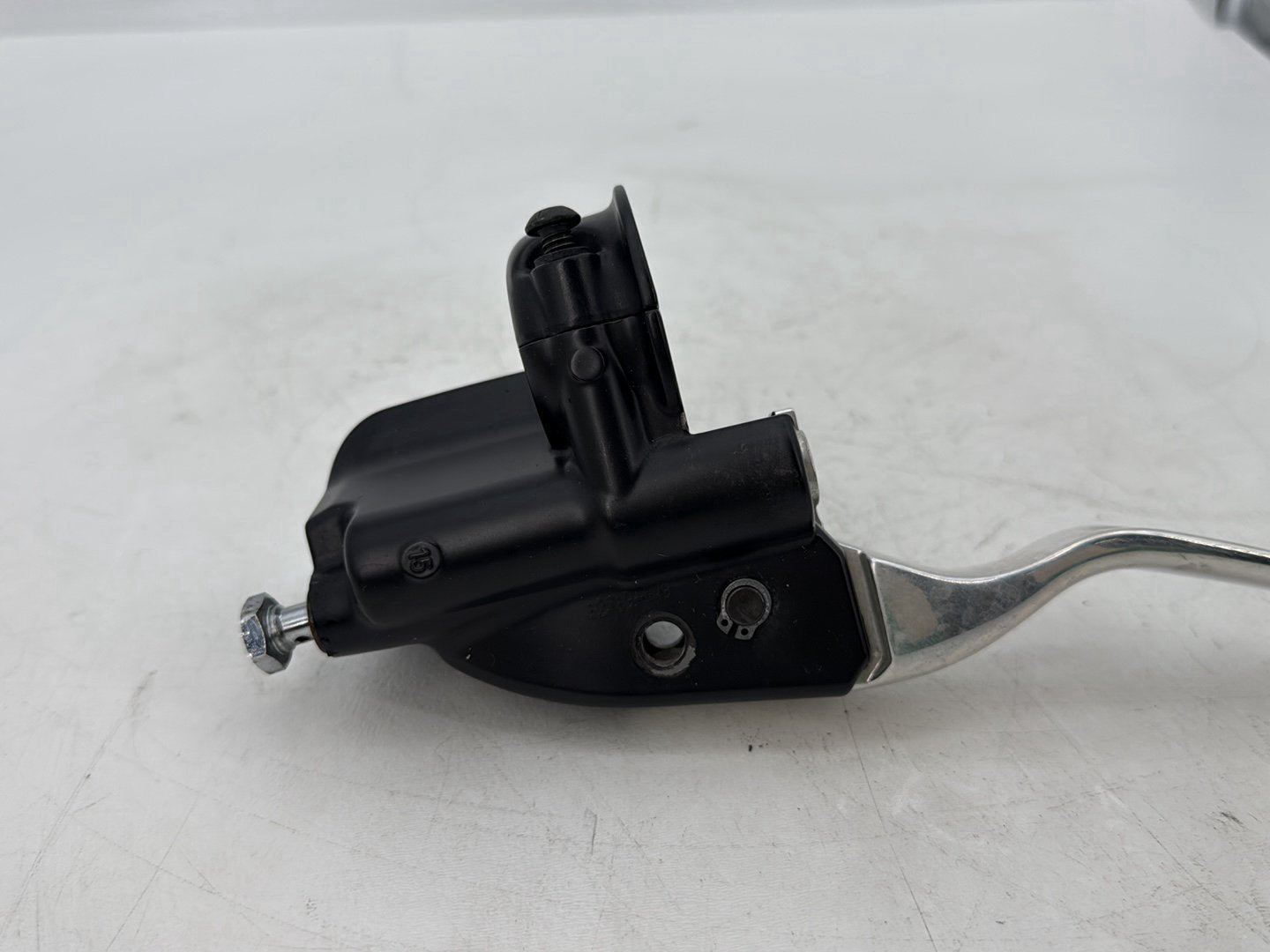2008 Harley Touring FLHTCU Electra Glide Ultra OEM Front Right Brake Lever Master Cylinder