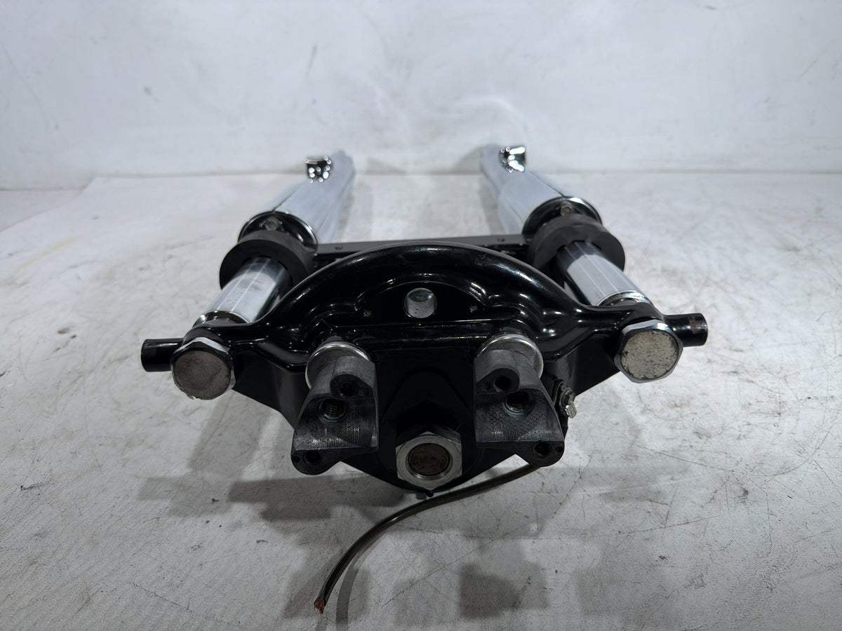 04 Harley Electra Glide CVO Eagle Front Triple Tree Set LH RH Fork Legs Sliders