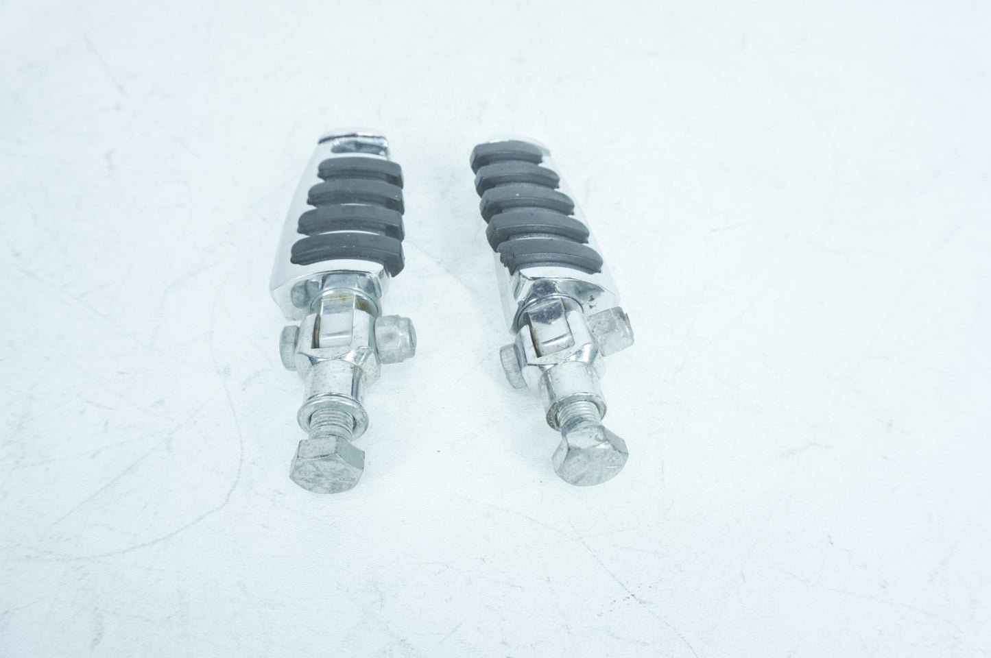 1999 - 2006 Harley-Davidson Touring Road King Classic Front Right Left Highway Foot Pegs
