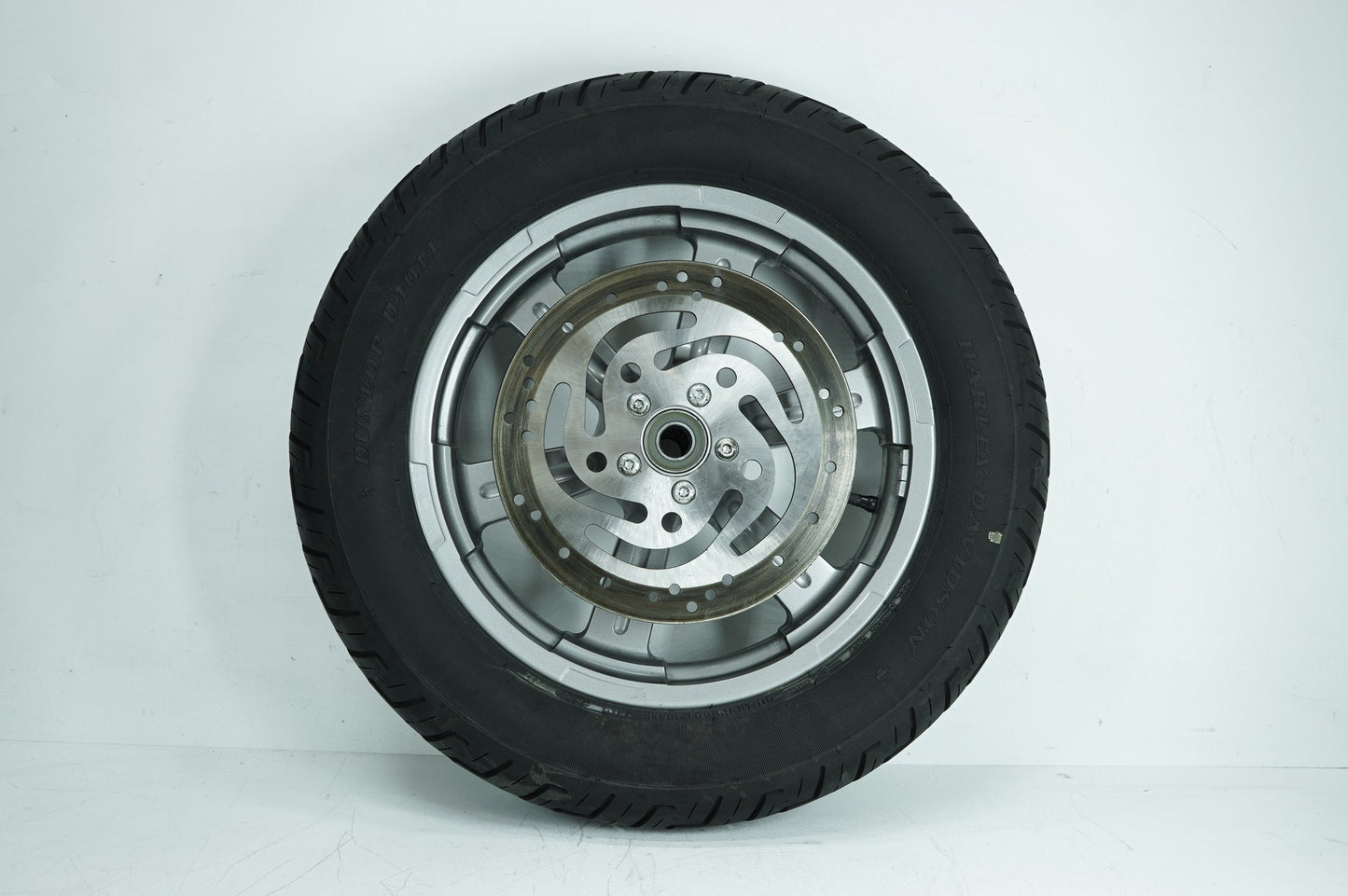 2018 - 2025 Harley-Davidson Softail Standard Rear Wheel Rim Tire 43300948