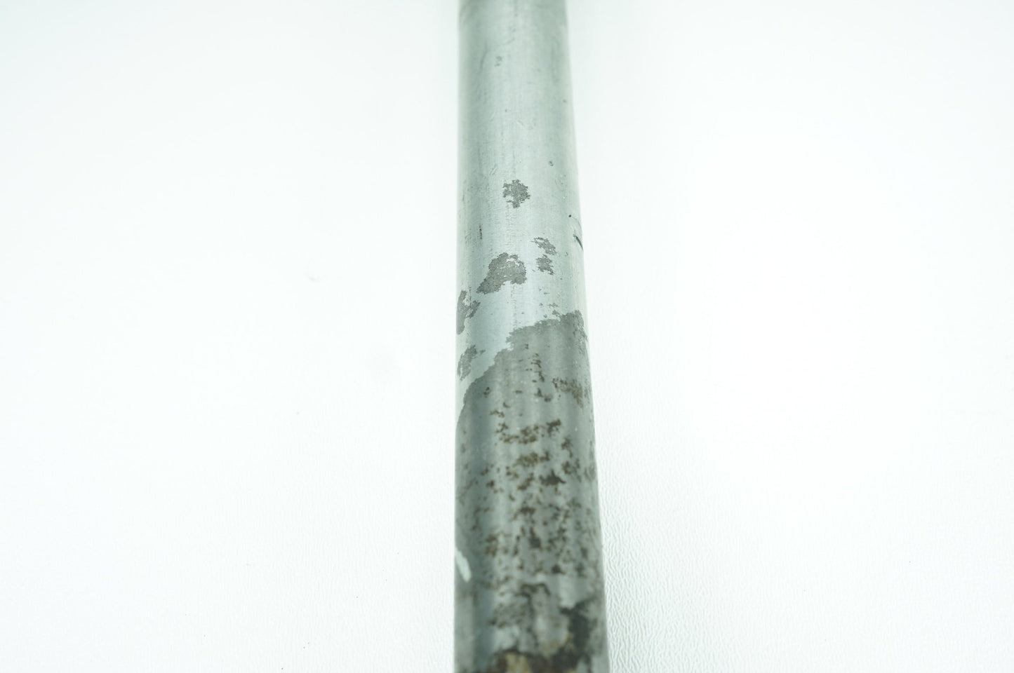 2008 - 2016 Harley-Davidson Touring Street Glide Rear Wheel Axle Bolt Shaft 41056-09