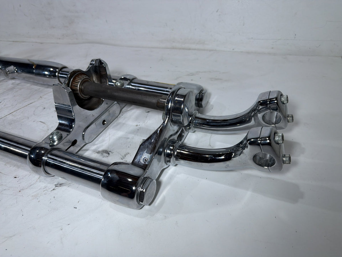 2006 Harley Softail Deuce FXSTDI Front Triple Tree Set & LH RH Fork Legs Sliders