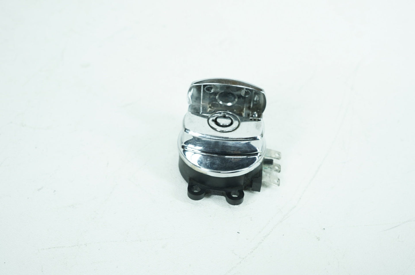 2007 - 2011 Harley-Davidson Touring Road King Classic Ignition Switch Cylinder Barrel Lockset NOKey 71313-96A