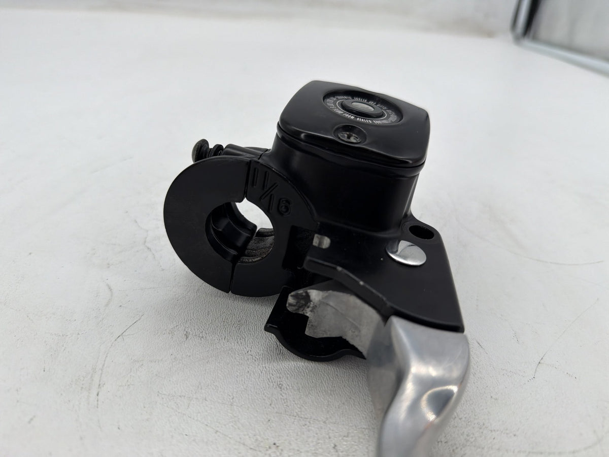 2001 Harley Electra Glide Touring OEM Front Right Brake Lever Master Cylinder
