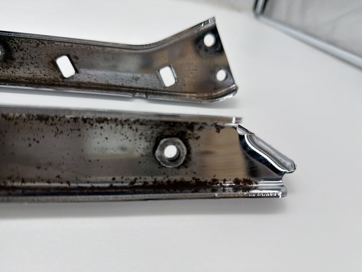 2006 Harley Electra Glide Touring Classic OEM Left Right Saddlebag Fender Struts Brackets