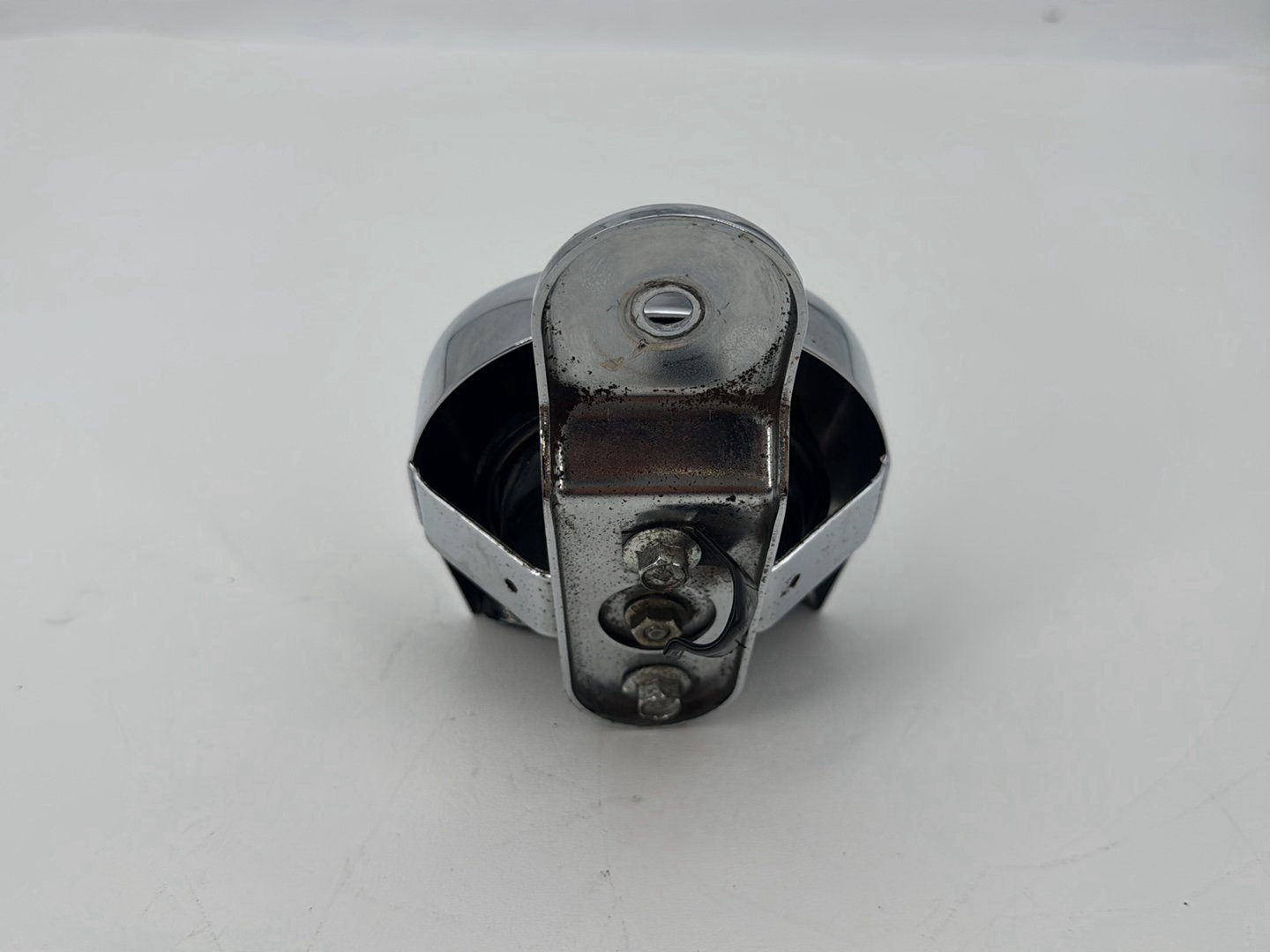 1999 - 2006 Harley-Davidson Dyna Low Rider Horn Signal Klaxon Chrome Cover