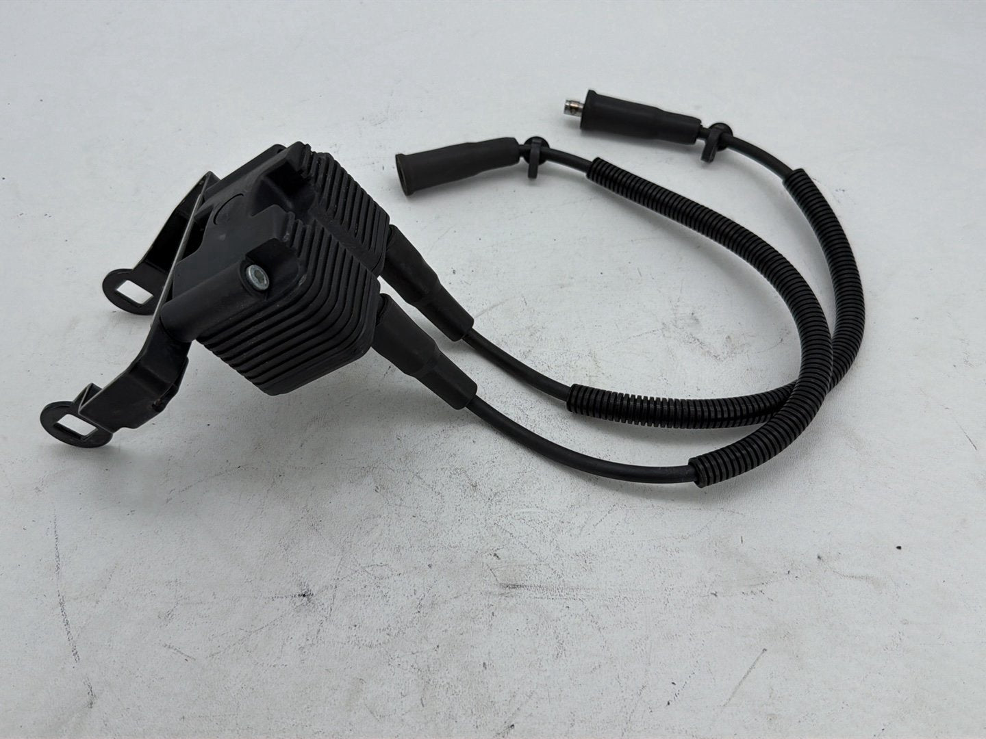 2006 Harley Sportster 883 XL883 OEM Ignition Coil Spark Plugs Cable