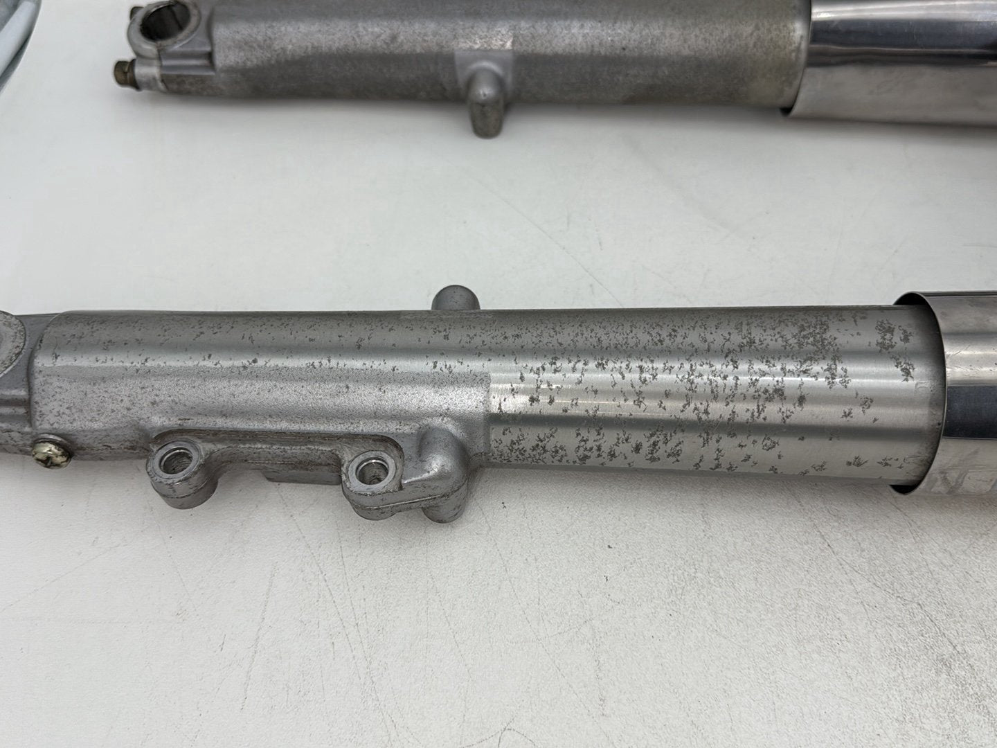 1999 - 2006 Harley-Davidson Touring Electra Glide Front Triple Tree Set & LH RH Fork Legs Sliders 45435-95