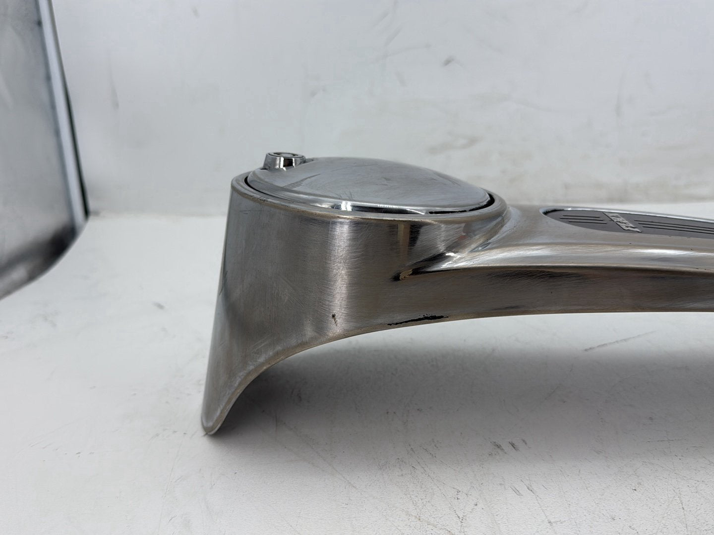 2007 Harley Street Glide Touring FLHX OEM Fuel Gas Tank Dash Console NOKey