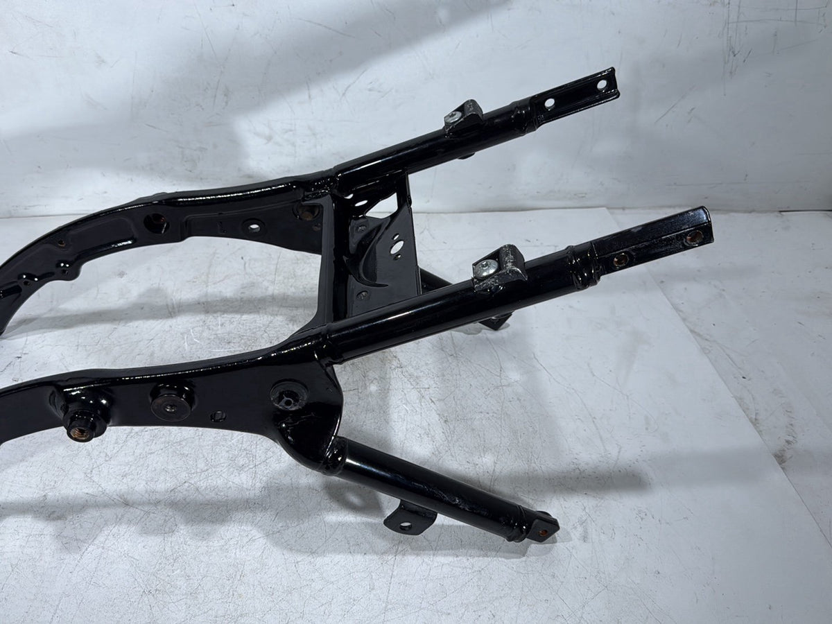 11 Harley Road Glide Touring FLTRX OEM Rear Back Sub Frame Rail Bar 48079-09BHP