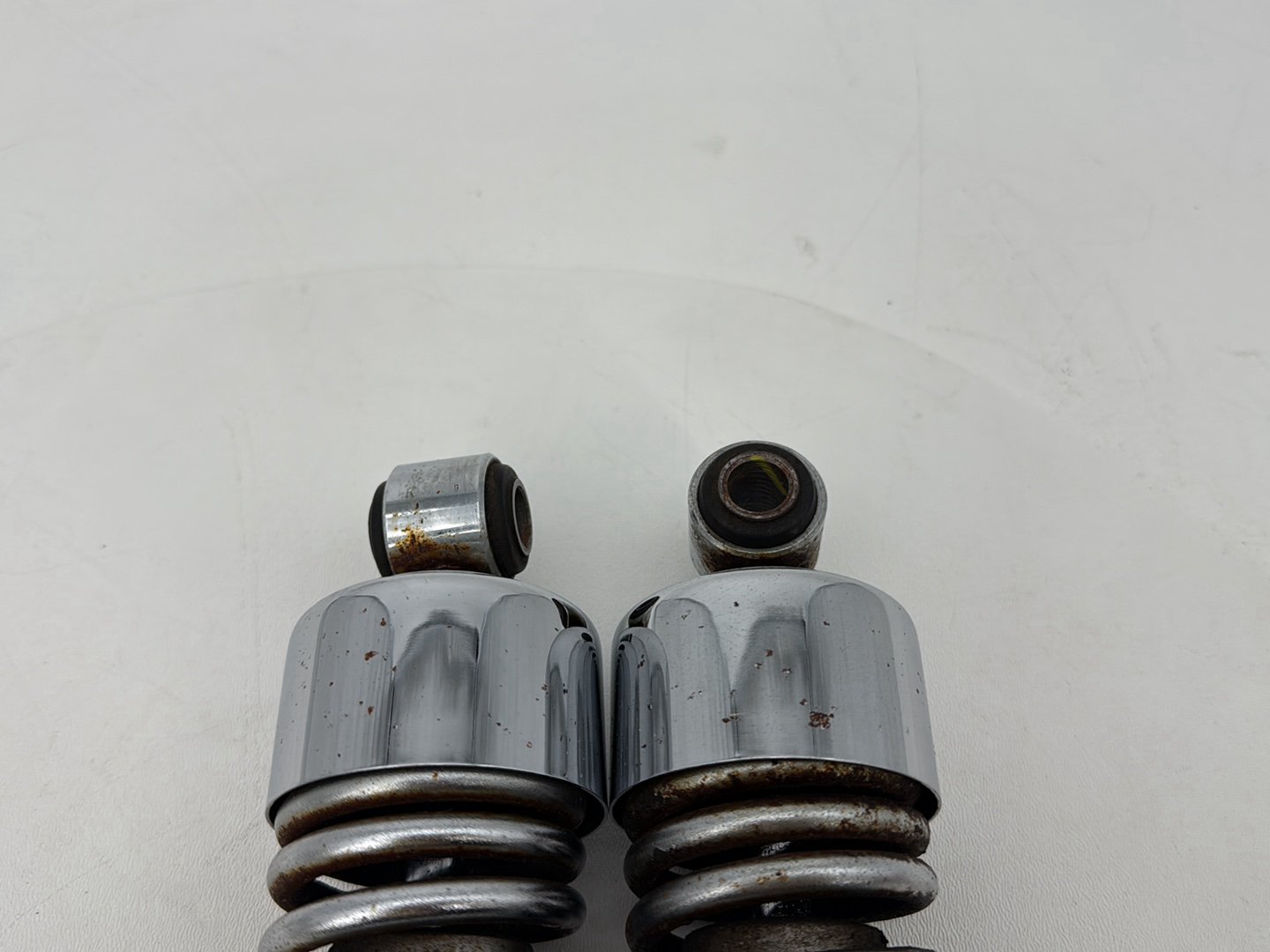 2004 - 2013 Harley-Davidson Sportster 883 Custom Rear Left Right Shock Absorbers 54568-04