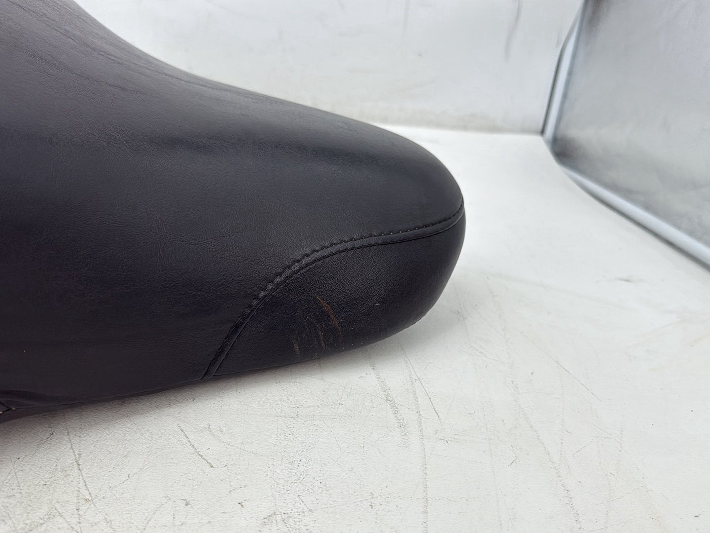 2005 Harley Heritage Softail Classic FLSTCI OEM Rider Driver Solo Seat Pillion