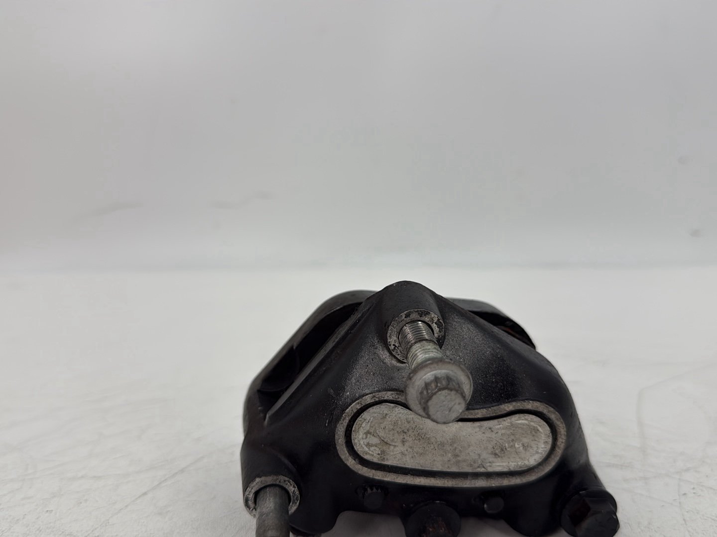 2006 Harley Touring FLHRI Road King OEM Front Right 1 Brake Caliper