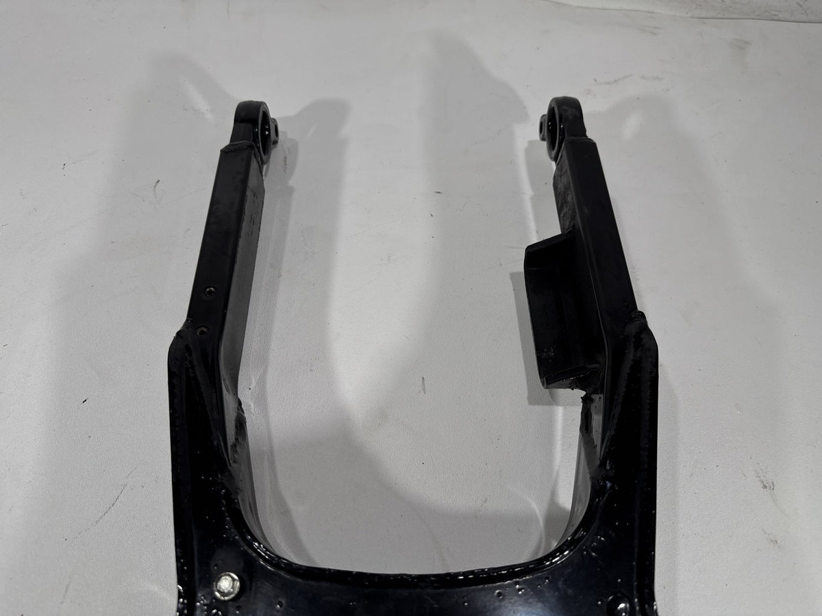2004 Harley Road King Touring Classic OEM Rear Fork Swingarm Swing Arm