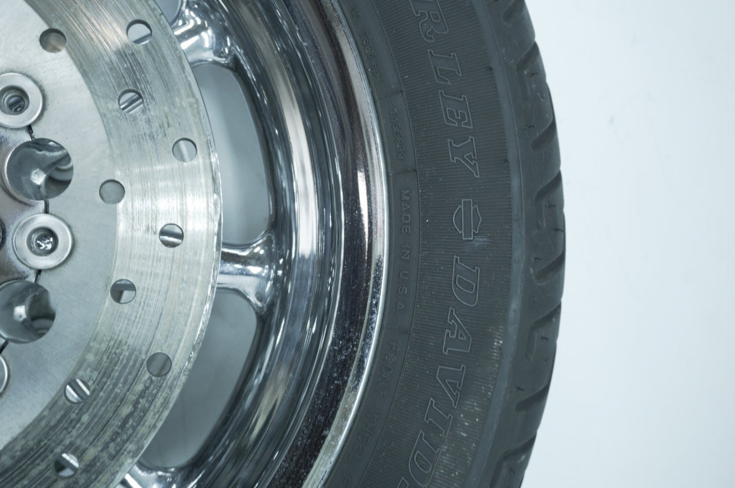 2007 - 2011 Harley-Davidson Touring CVO Electra Screamin Eagle Front & Rear Wheel Rim Tire 43539-04