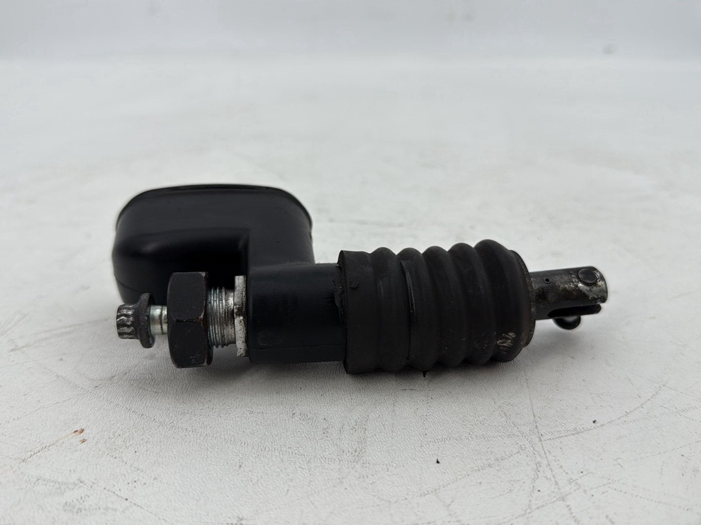 1999 - 2006 Harley-Davidson Touring Road King Police Rear Brake Master Cylinder Reservoir 41755-99D